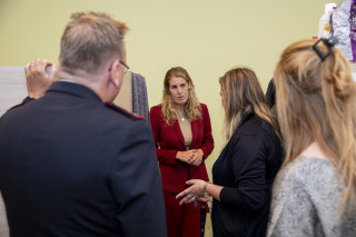 Staatssecretaris Maeijer bezoekt Leger des Heils 