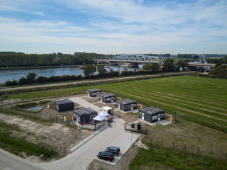 Skaeve Huse geopend in Terneuzen. "Hier kan ik me weer thuis voelen"