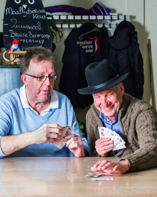 Dirk en Jan werden vrienden in het buurthuis in Haarlem.