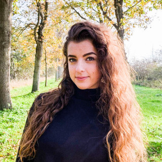 Noor (19), stagiaire Beschermd wonen