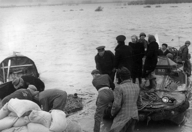 1953 - Hulp bij watersnoodramp