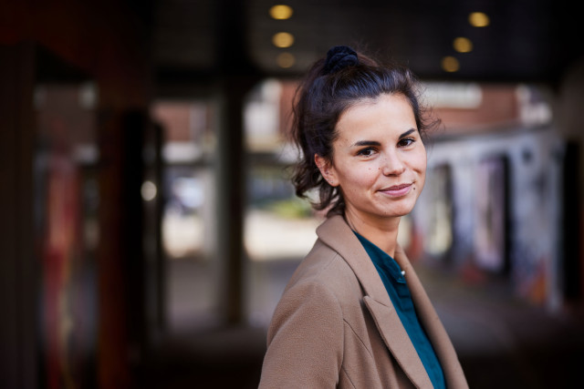 Vrouw die gedragswetenschapper is