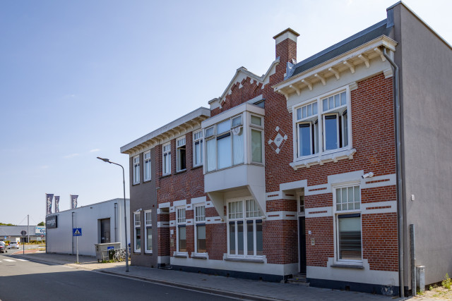 Van de Straat Terneuzen />
								<div class=